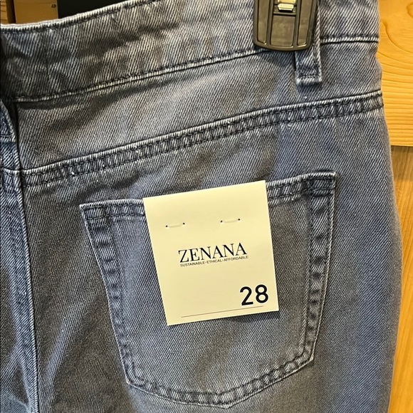 Zenana Outfitters Wide Leg Crop Jeans in Dark Blue - Picture 9 of 12